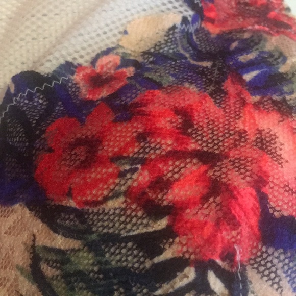 PINK Victoria’s Secret Push Up Lace Bralette - Picture 7 of 7